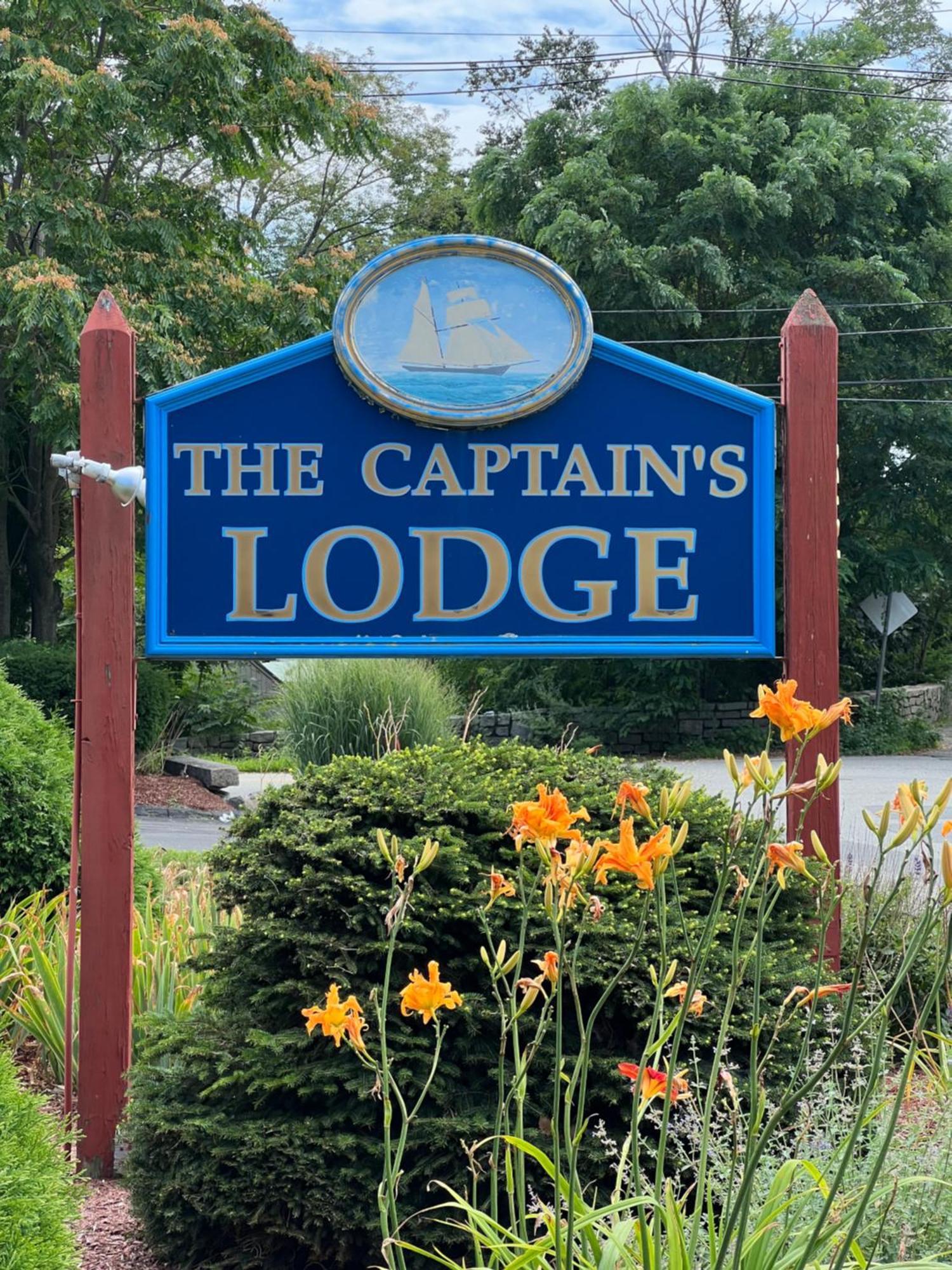 Captain'S Lodge Motel กลอสเตอร์ ภายนอก รูปภาพ